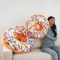 thumbnail image 3 of Almohada Much Comfort 22 con forma de rosquilla 3D para decoración del hogar, 3 of 6