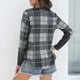 thumbnail image 4 of Blusa holgada de manga larga con cuello redondo y bolsillo en el pecho para mujer, 4 of 6