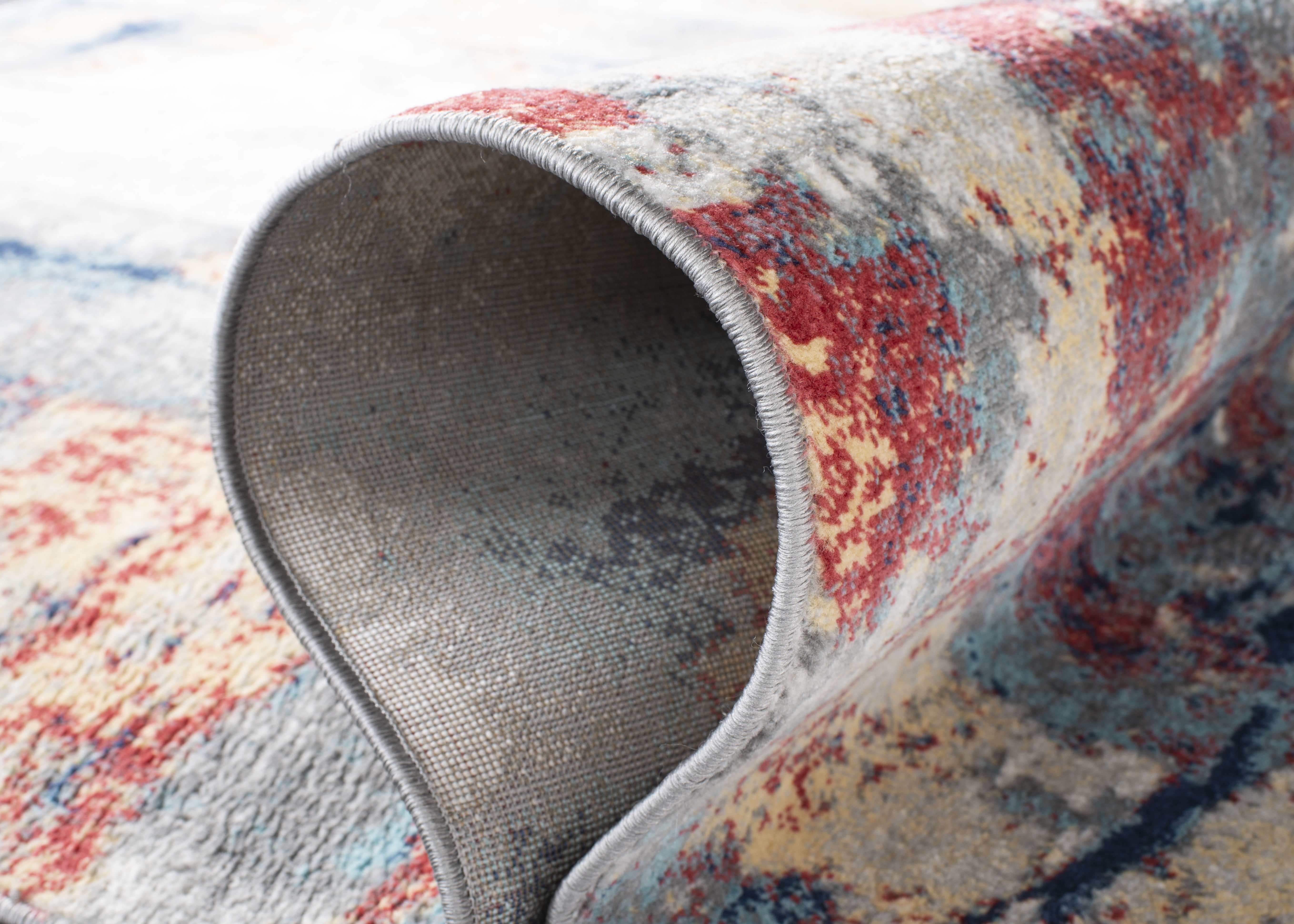 Safavieh Jasper Alvina Abstract Area Rug, Gray/Red, 5' x 5' Round