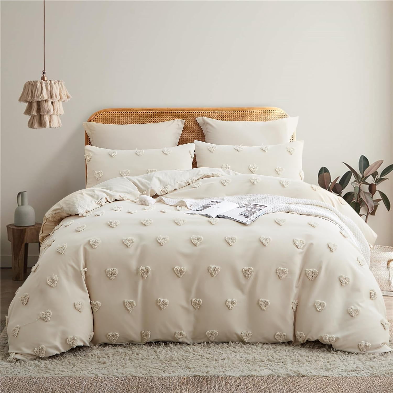 JOLUSERE Beige Tufted Heart Dot Duvet Cover King Set, 3 Pieces Ultra Soft Jacquard Embroidery Shabby Chic Bedding Set for All Season