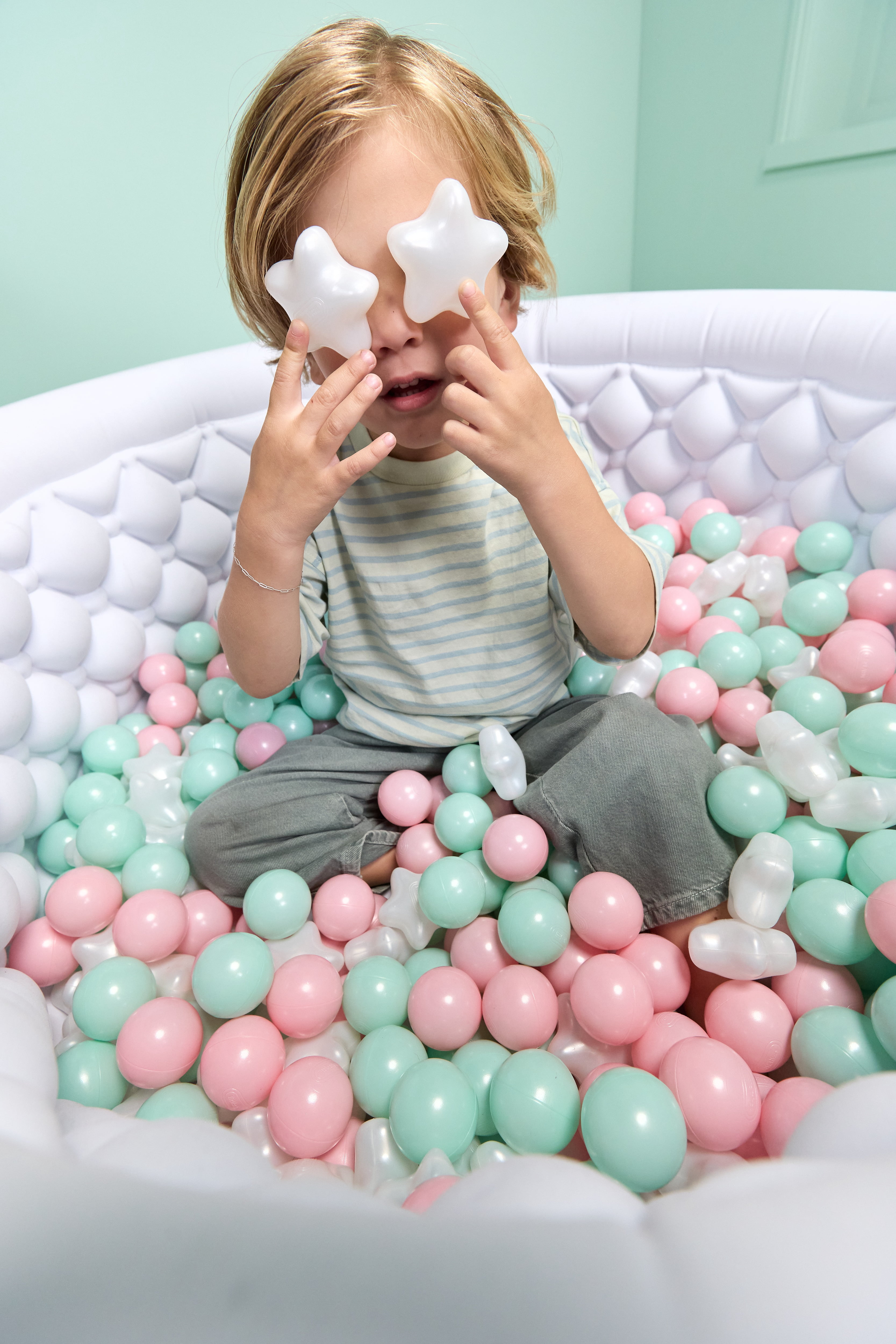 Little Tikes Sweet Spaces Inflatable Ball Pit with 250 Balls, Sensory Play, Ages 12+ Months