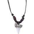 thumbnail image 1 of HAHDAXIA Collier en Forme de Dent de Requin pour Hommes Garçons Collier de Surfeur Collier de Plage Bijou en Forme de Dent de Requin Pendentif en Forme de Dent de Requin Collier en Cordon Réglable pour Hommes Garçons Cadeaux, 1 of 6