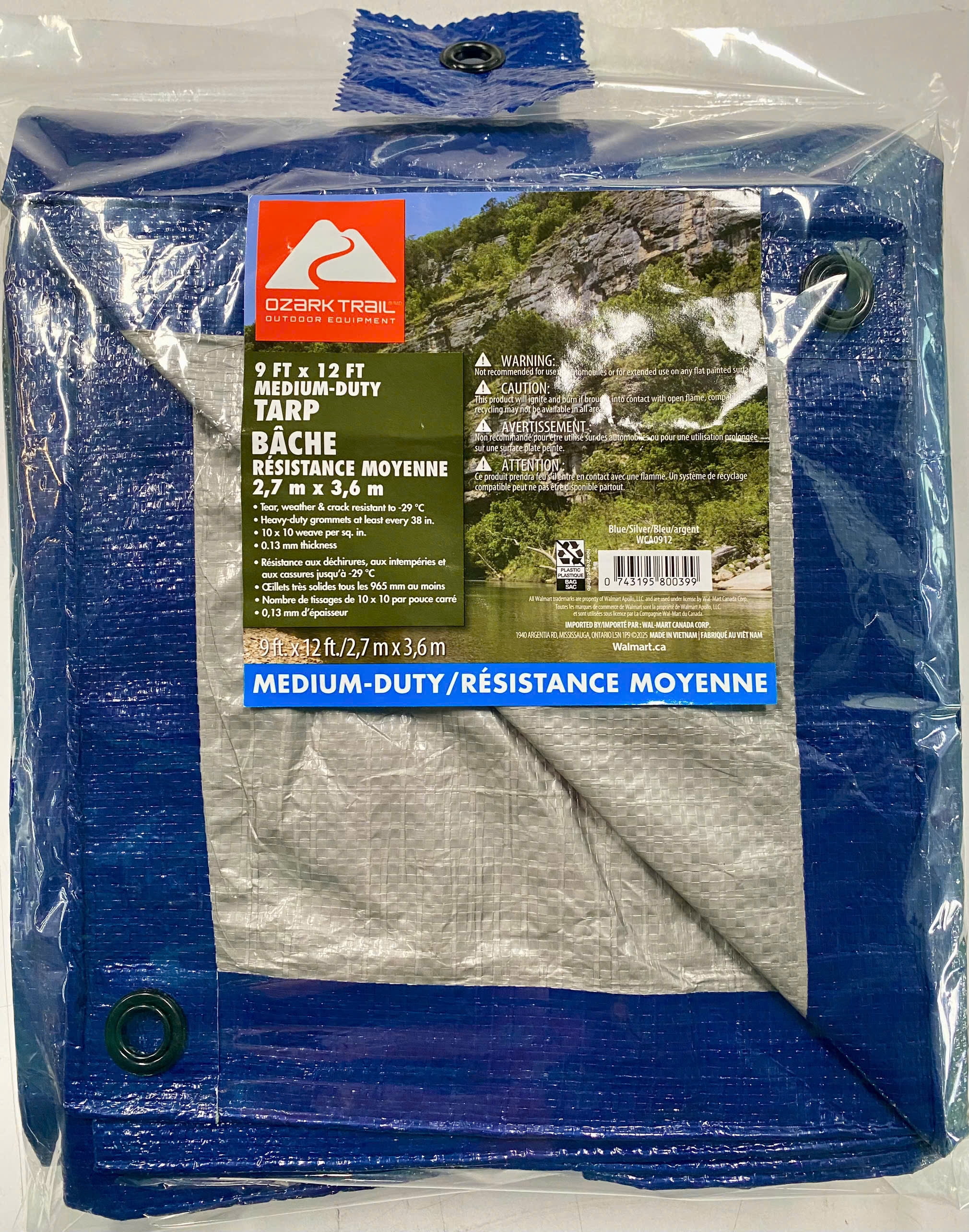Bâche Ozark Trail pour charges moyennes, 9 pi x 12 pi, bleu/argent, matériau P Bâches<br>polyvalentes 2,7M X3,6M