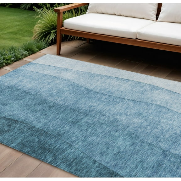 HomeRoots 579099 8 x 10 ft. Ombre Washable Indoor & Outdoor Rectangle Area Rug, Denim Blue & Navy Blue