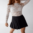 thumbnail image 2 of Chemise Basique en Dentelle Transparente à Col Roulé pour Femmes avec Manches Longues, 2 of 7