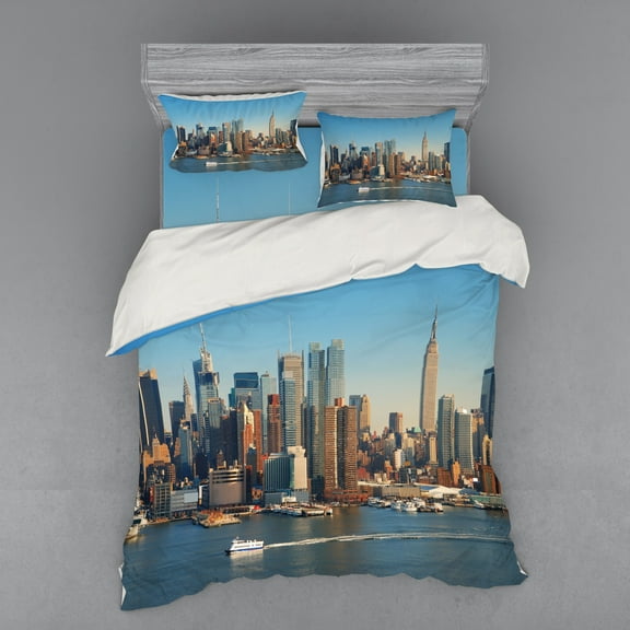 Ambesonne Urban Bedding Set 4 Pcs, NYC Skyline River Scenery, Queen, Blue Brown