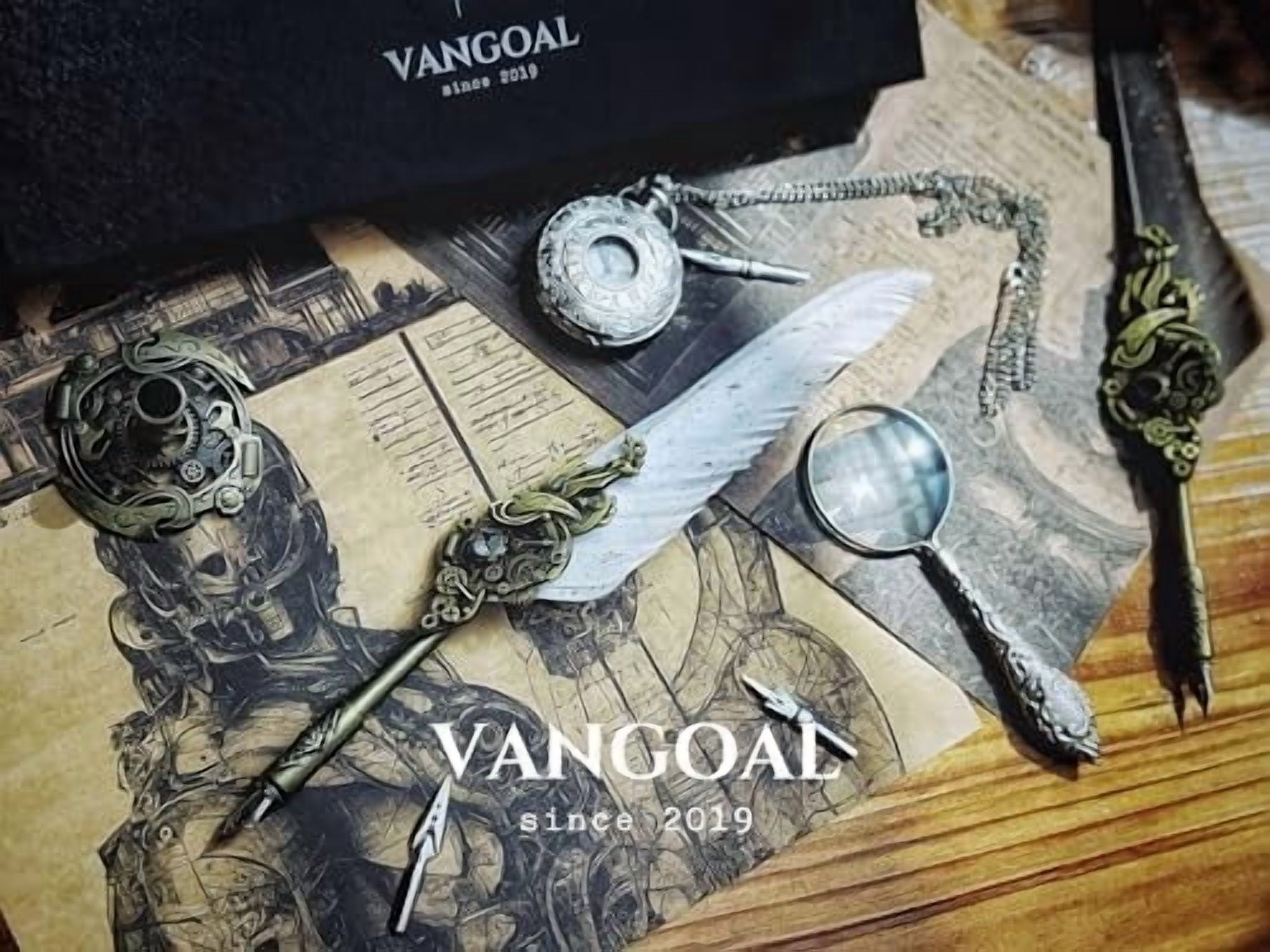 Steampunk Feather Pen and Ink Set with Gift Box, Vintage Quill Pen for Writing, Calligraphy Pen Set for Office Supplies, Birthday, Wedding, Christmas Gift (Grey)