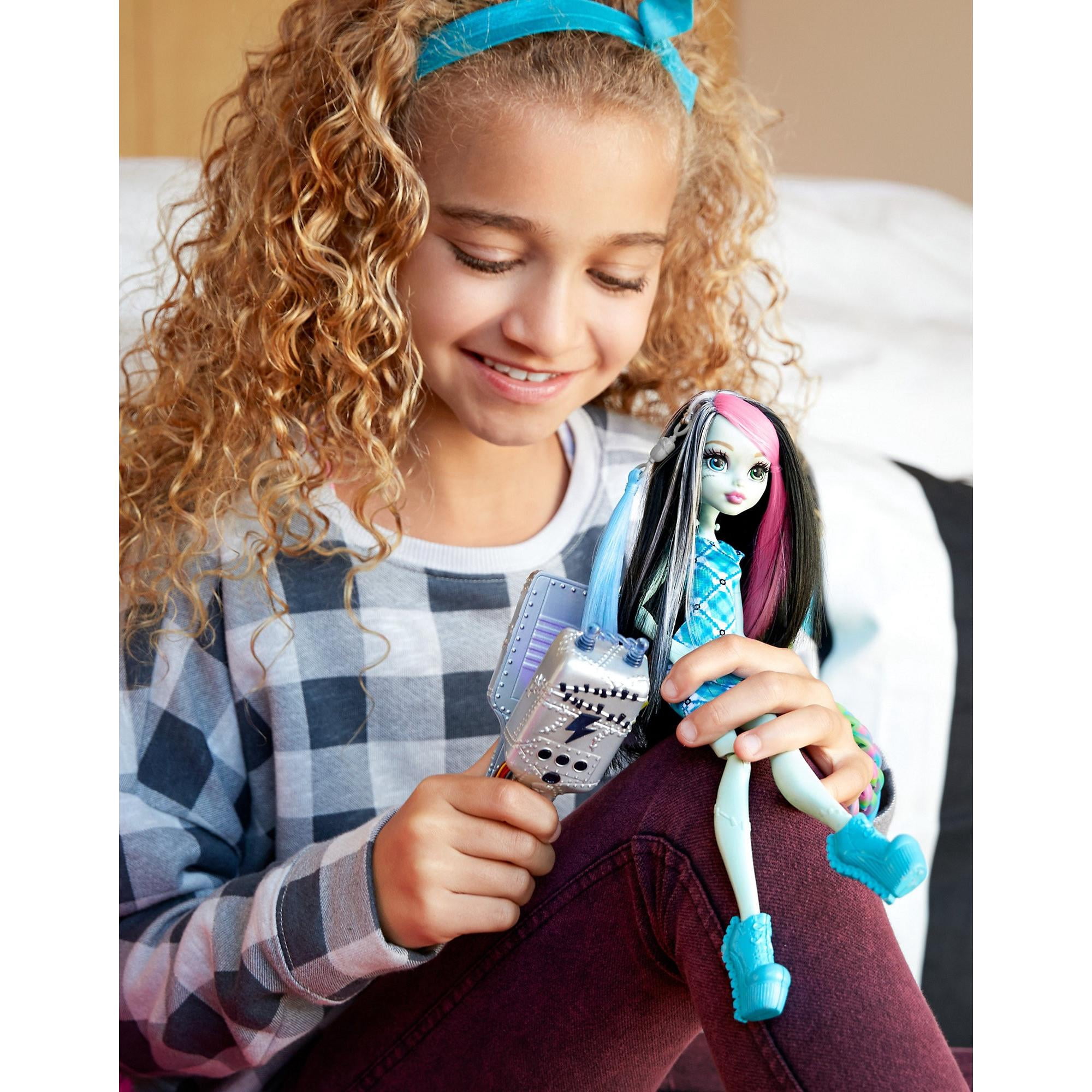 Monster High Voltageous Hair Frankie Stein Doll