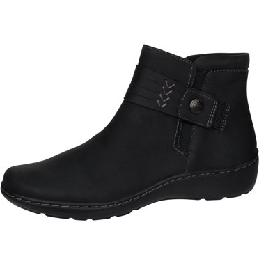 Clarks Women's Cora Rae Ankle Boot - Leather Comfort Ankle Boots
