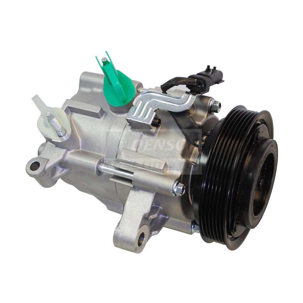 Denso 4716048 A/C Compressor with Clutch