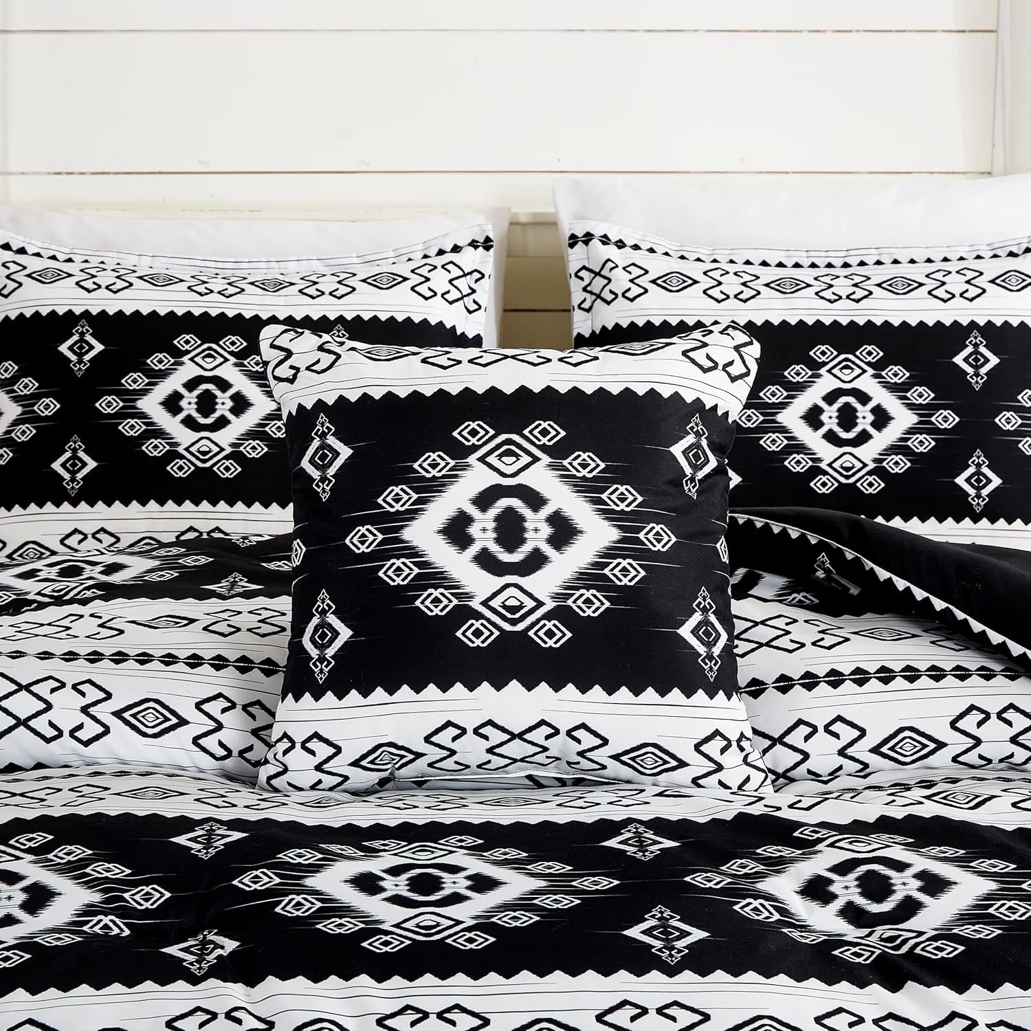 Chezmoi Collection Indie 7-Piece Southwestern Aztec Comforter Set, Black White Geometric Symbols Printed Washed Microfiber Bedding, Full