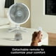 thumbnail image 4 of Shark FlexBreeze Ventilador oscilante de pedestal y mesa con mando a distancia, interior y exterior, portátil, con cable e inalámbrico con accesorio InstaCool Misting, blanco, FA222WH, 4 of 5
