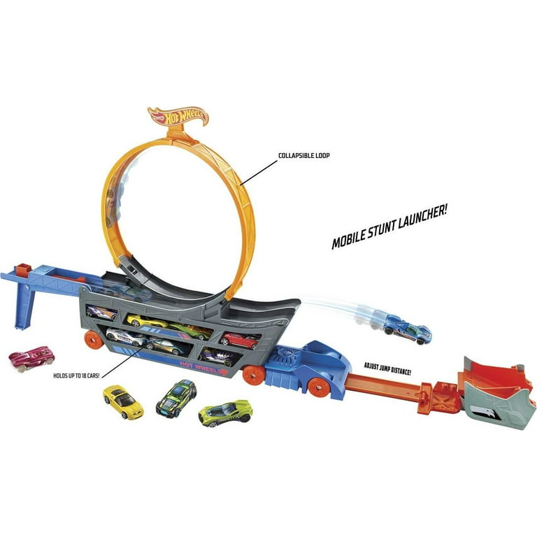 Hot Wheels Massive Loop Mayhem Track Set with Huge 28-Inch Tall