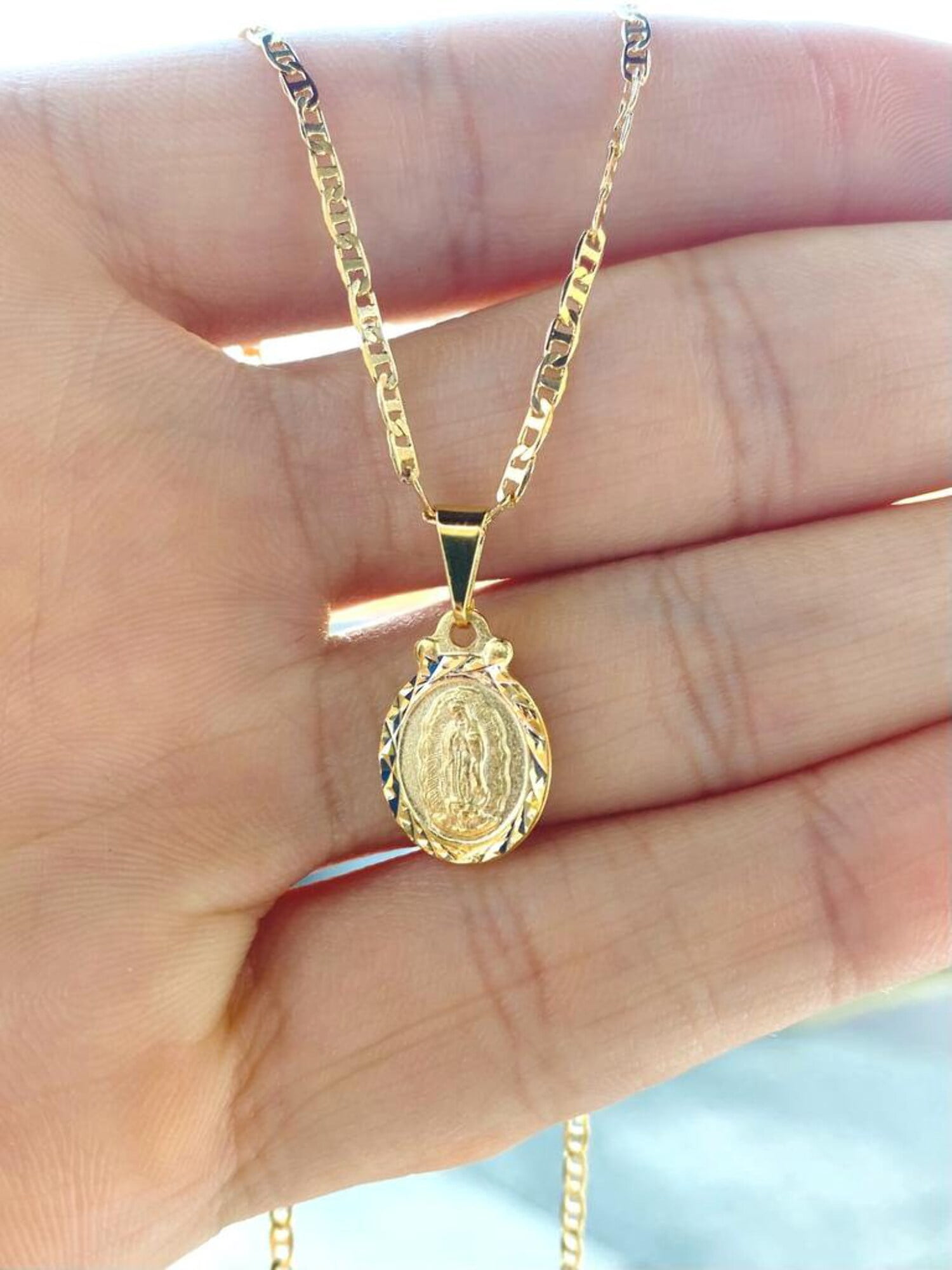 Primejewelry269 14 karat Gold Filled Virgen de Guadalupe Pendant Necklace Chain, 16"