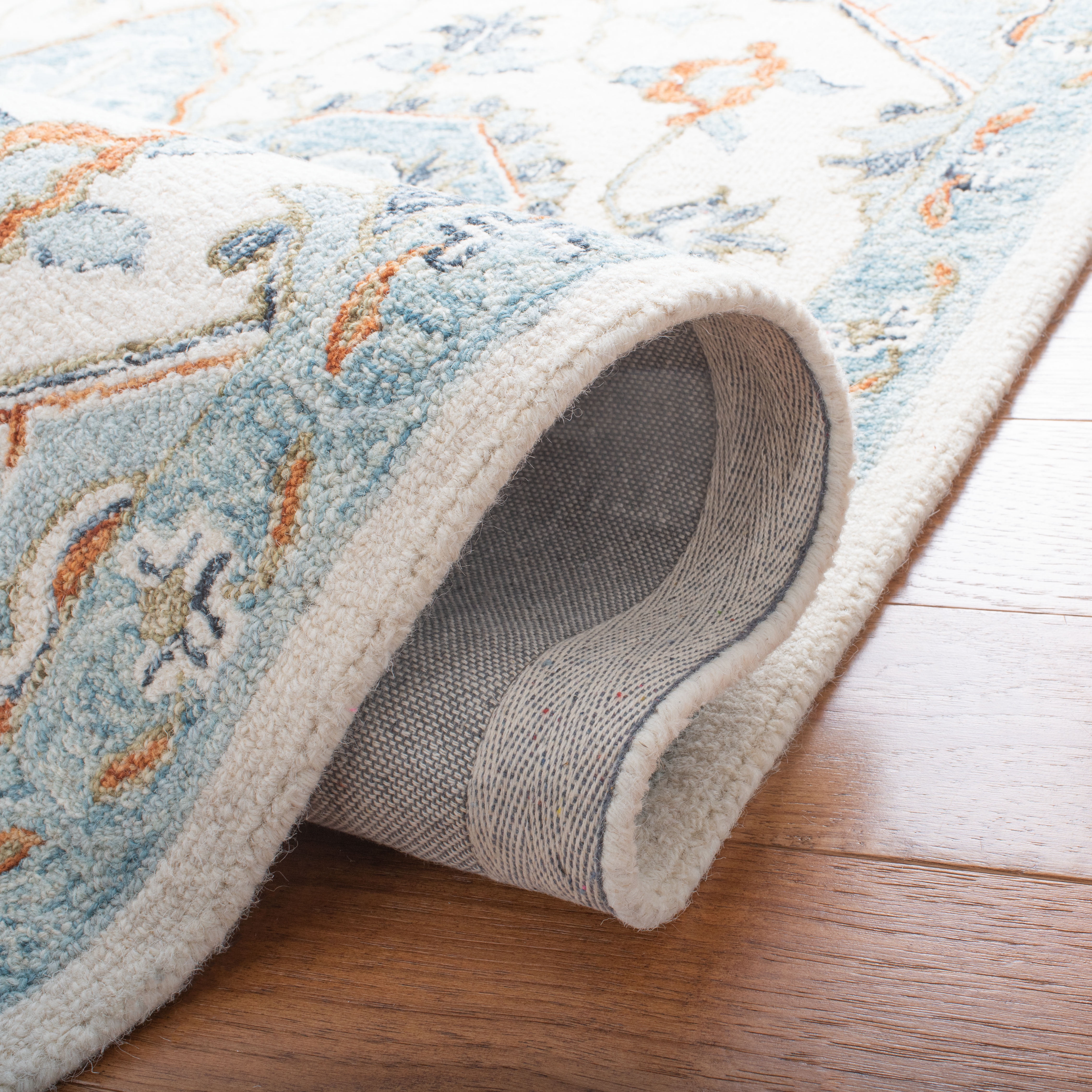 Safavieh Heritage Kagan Oriental Area Rug, Ivory/Blue, 6' x 6' Square