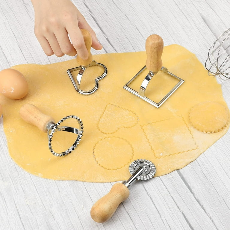 HSP-HSWITI Ravioli Maker Stamp Cutter with Roller Wheel Set Pasta Maker Mold with Wooden Handle and Fluted Edge Ravioli Cutter and Press Stamp for PA