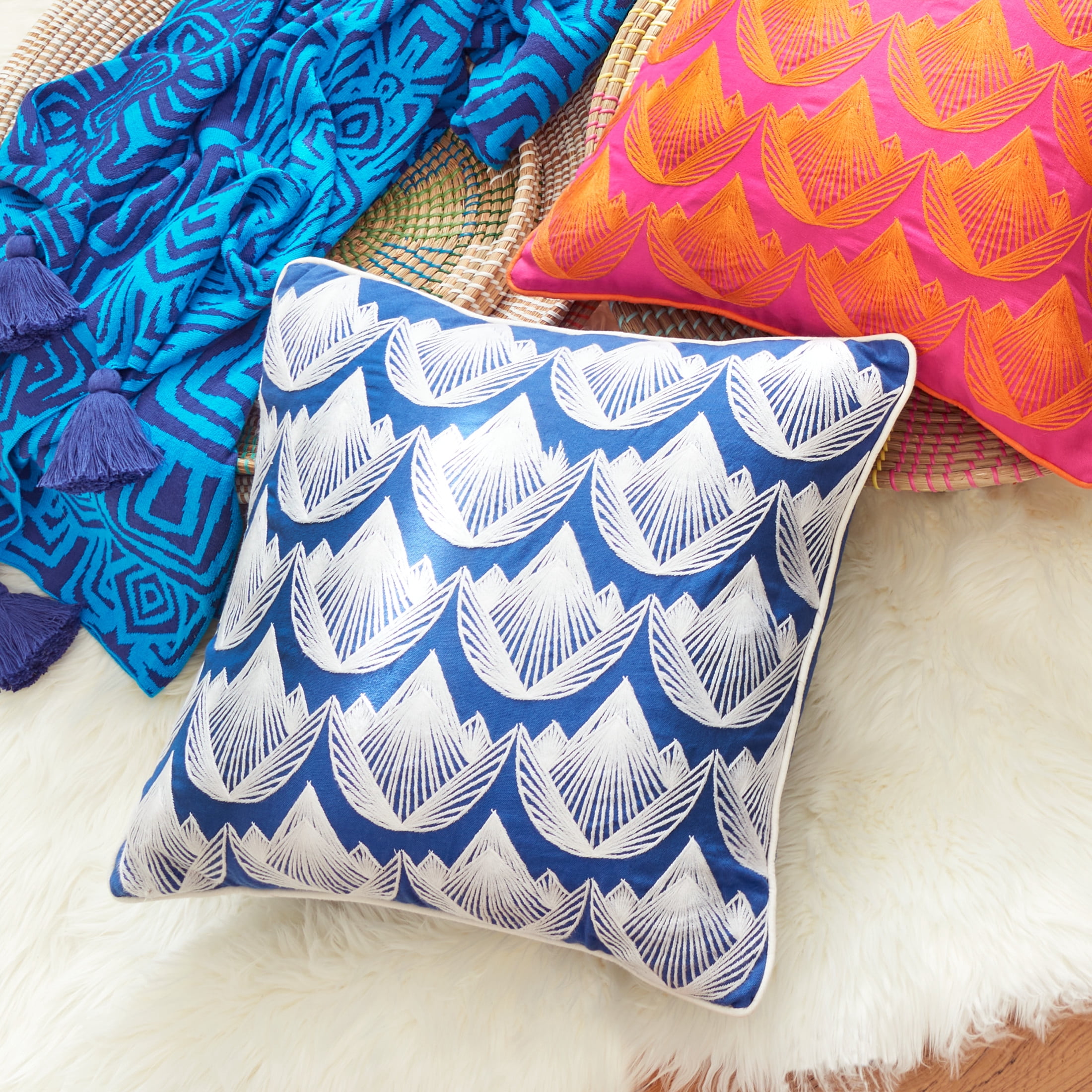 Rochelle Porter Lotus Decorative Square Pillow, Throw, White, Blue , Cotton , Polyfill, 20"x 20", 1 Count