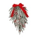 thumbnail image 1 of Guirnalda navideña de bayas de acebo artificiales, guirnalda navideña, puerta de entrada, accesorios fotográficos reutilizables para fiestas, Estilo B, 1 of 8
