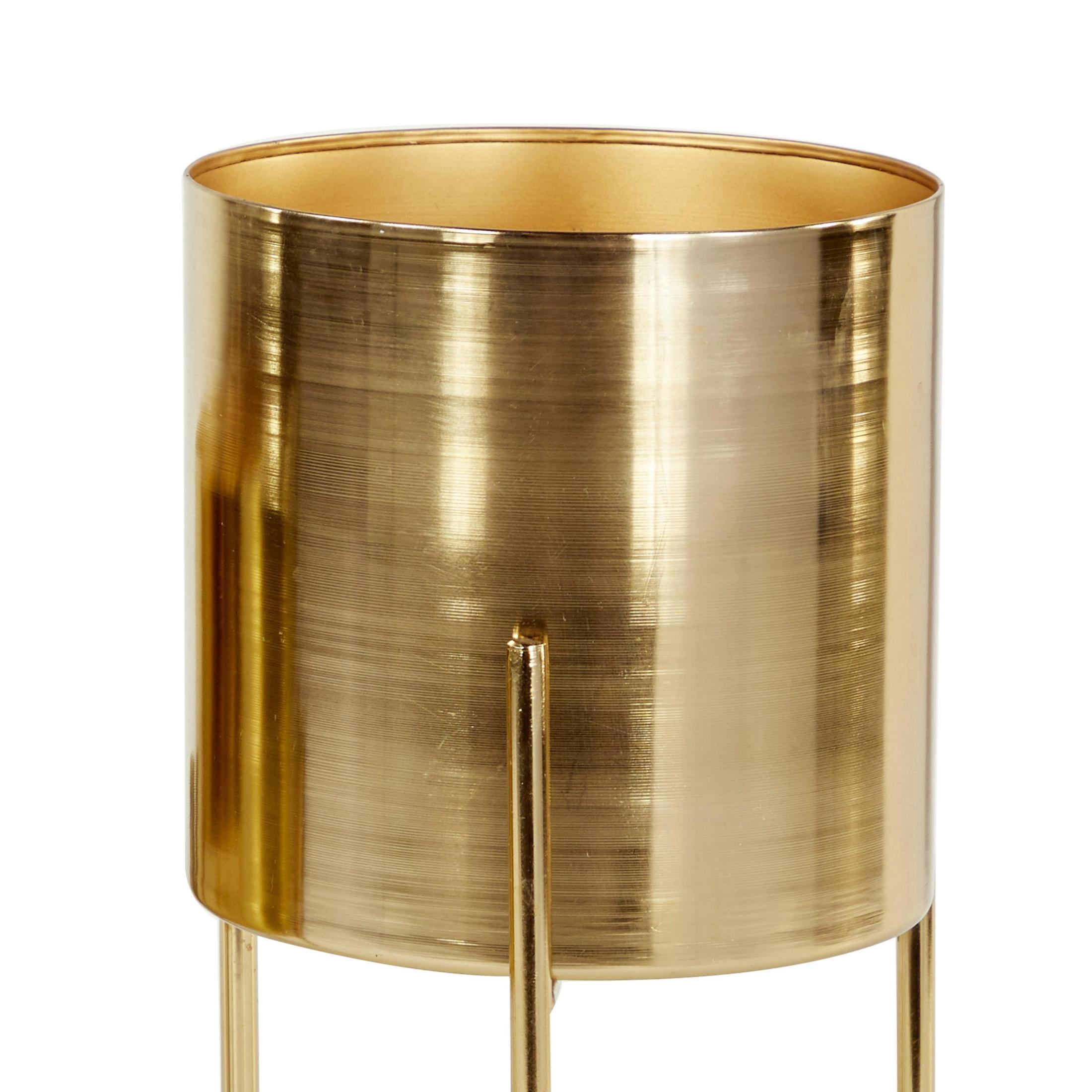 DecMode 18", 14", 12"H Gold Metal Planter with Removable Stand (3 Count)