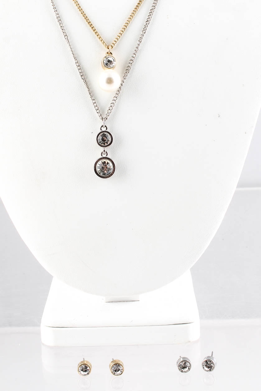 Elie Tahari Womens Silver Tone Pendant 