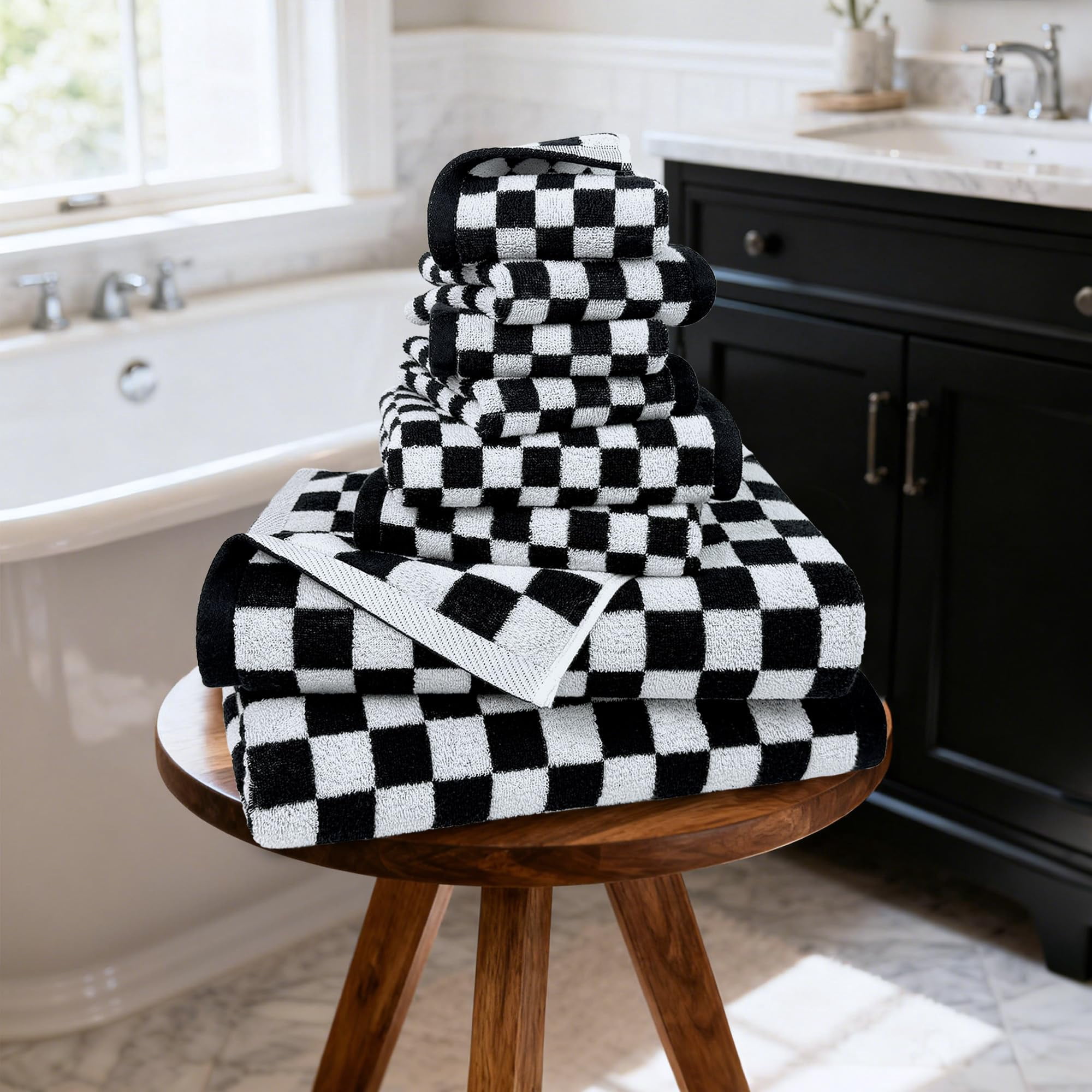 8-Piece Towel Set: Includes 2 large bath towels (27.5"x55"), 2 versatile hand towels (13"x29"), and 4 washcloths (13"x13"), providing all the essentials for bathroom, guest rooms, dorms, or travel