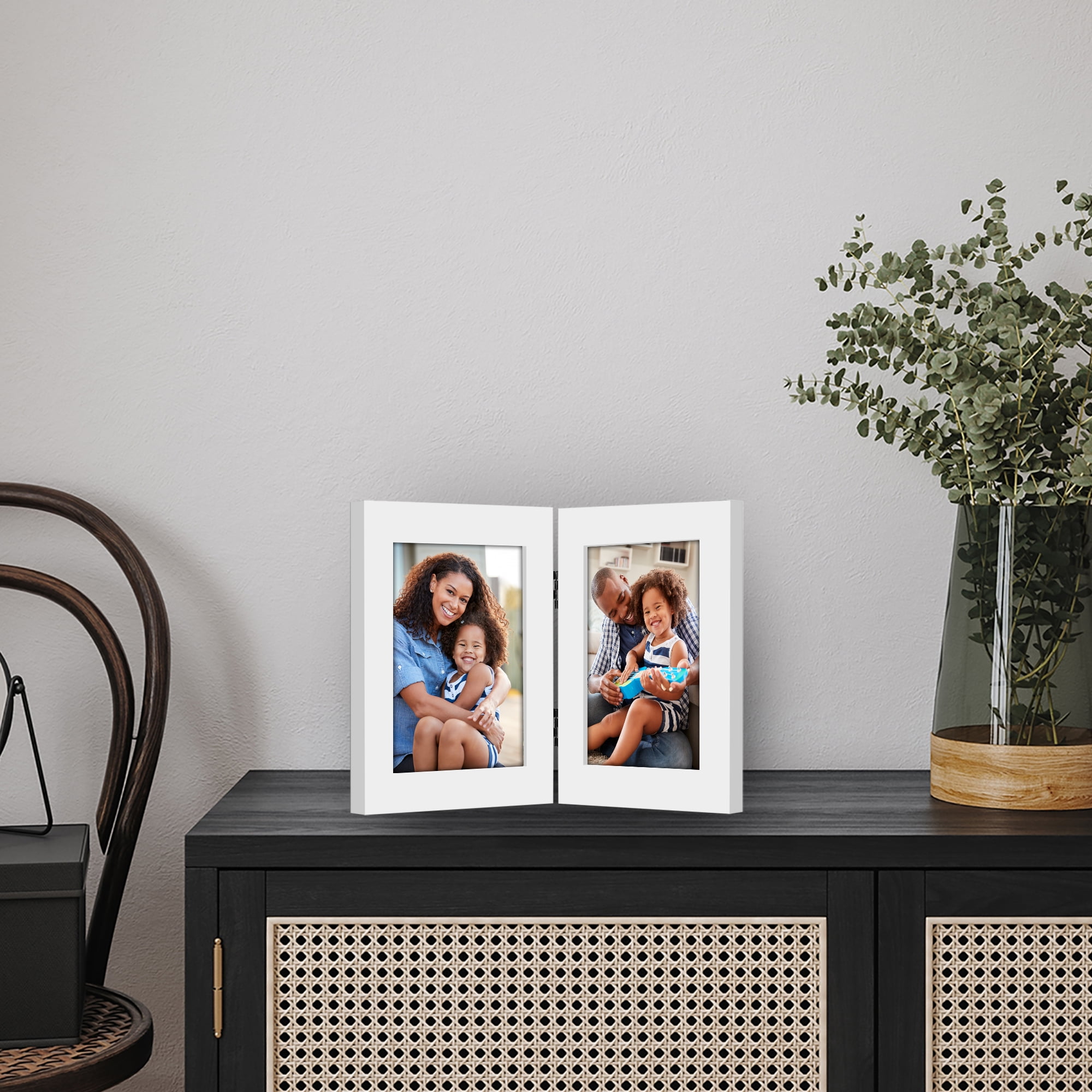 Americanflat 4x6 Hinge Frame with Shatter-Resistant Glass Hinged Double Frames Signature Collection - White