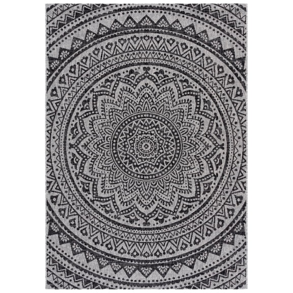 SAFAVIEH Courtyard Josiah Floral Medallion Indoor/Outdoor Area Rug, 5'3" x 7'7", Light Grey/Black