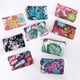 thumbnail image 3 of Bolsa ecológica plegable con cierre de cremallera y diseño floral vintage, ideal para compras y viajes, incluye bolsita mini para almacenamiento compacto., 3 of 6