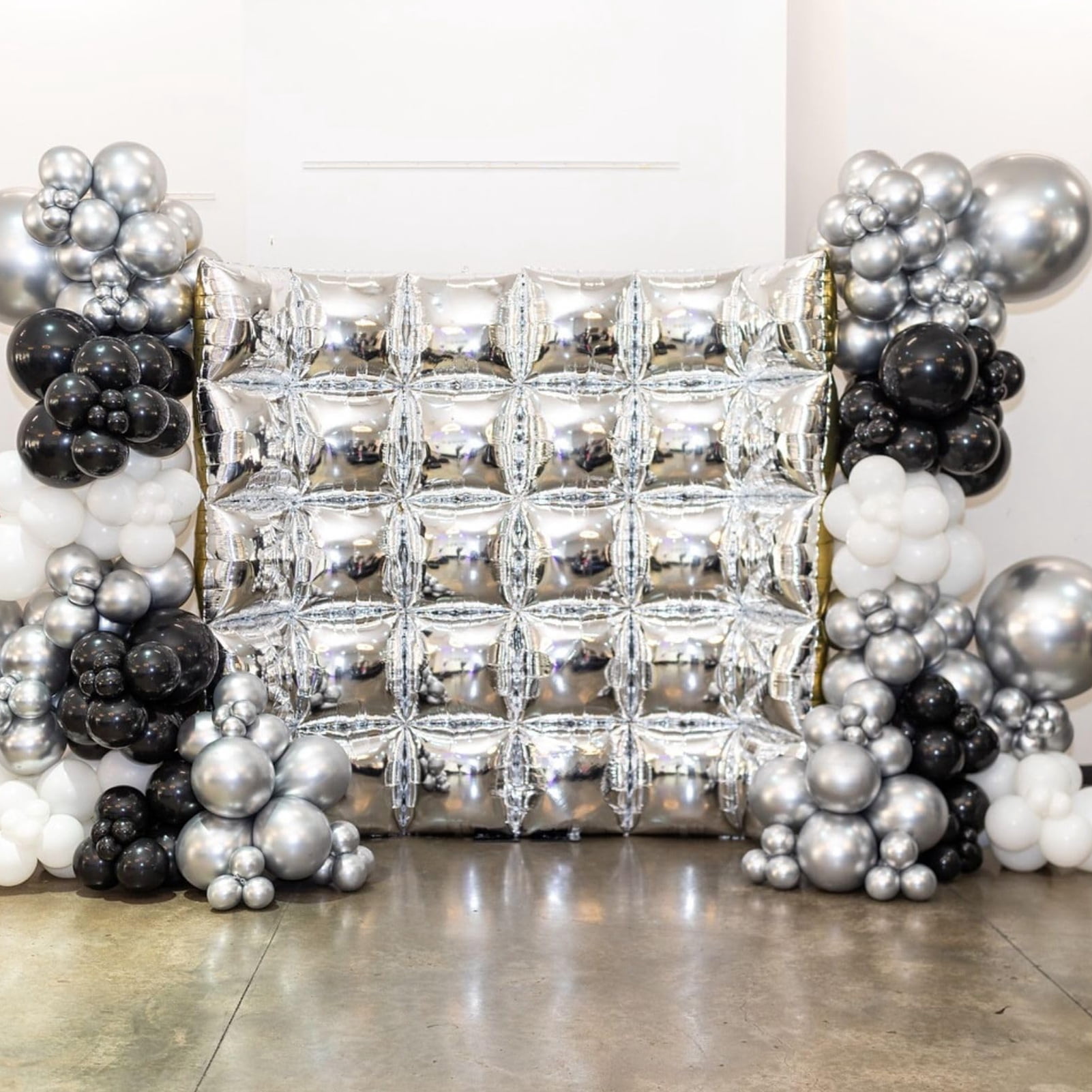OIUR 50 Pcs Square Foil Balloons Wall Backdrop Double Sided Metallic Balloons Arch Kit for Bachelorette Wedding Anniversary Birthday Baby Shower Decor