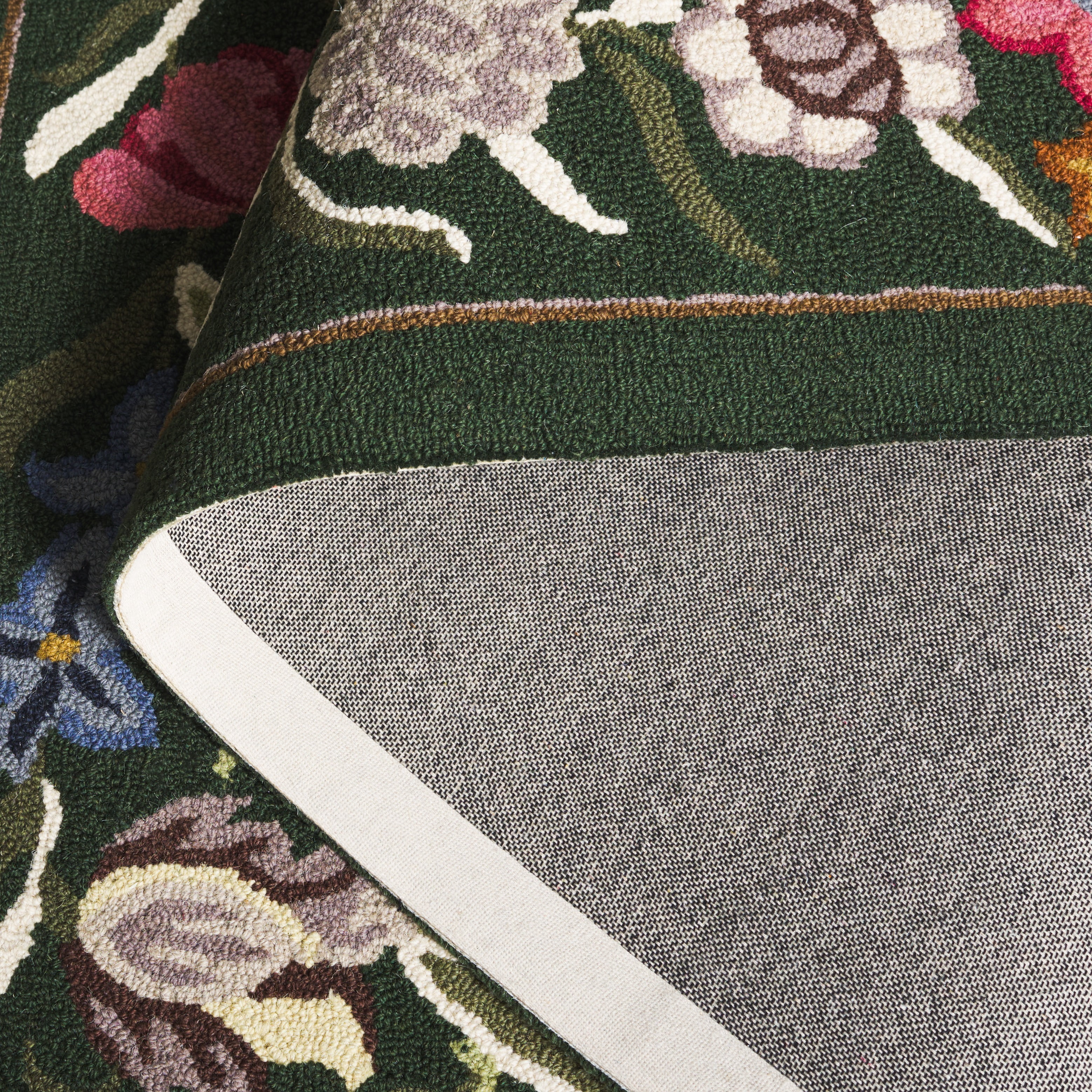 Safavieh Chelsea Mabelle Floral Wool Runner Rug, Green/Pink, 2'3" x 9'