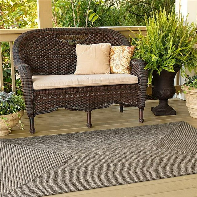 Homespice Decor 300683 27 x 45 in. Smoke Ultra Durable Oval Braided Rug - Grey