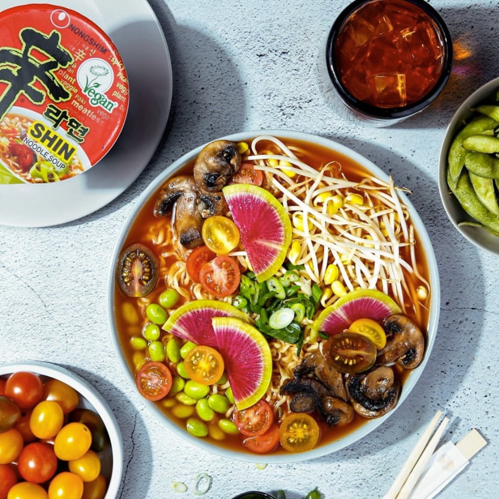 Nongshim Shin Ramyun Spicy Vegan Ramen Noodle Soup Cup, 2.64oz X 6 Count
