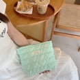 thumbnail image 1 of Bolso Maquillaje Corazón Embrague Cosmético Cremallera Algodón Acolchado Bolso Suave Verde, 1 of 7
