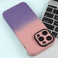thumbnail image 5 of Funda de silicona con degradado de estrellas para iPhone 15 con película para lente, 5 of 5