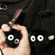 thumbnail image 4 of Llaveros Japonés Miyazaki Totoro Bola De Carbón Negro Elfo Llavero Bolsa Colgante Felpa Lindo Creativo Pequeño Regalo 2023, 4 of 4