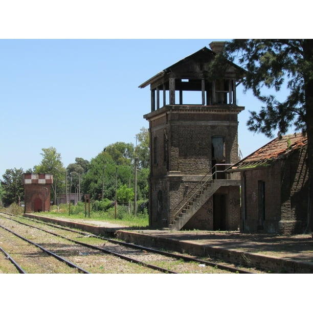 Laminated Posterespaaƒae A A Aƒa Sa A Ol Tanque De Agua Y Cabina De Seaƒae A A Aƒa Sa A Ales En La Estaciaƒae A A N San Pedro Del Ferrocarril General Bart Poster Print 20 X 30 Walmart Com Walmart Com