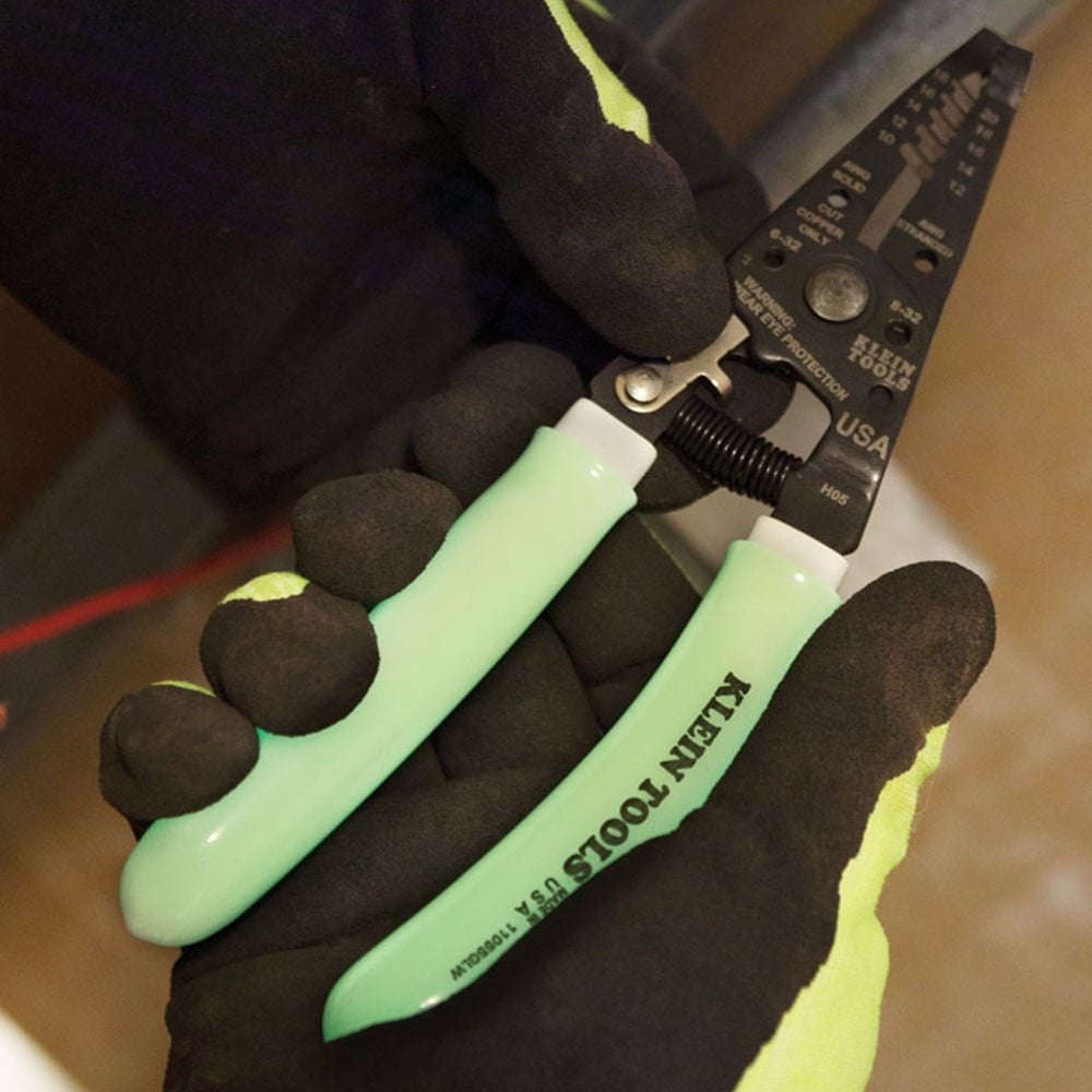 Klein Tools 11055GLW High-Visibility Klein-Kurve 10 - 18 AWG Solid/ 12 - 20 AWG Stranded Wire Stripper/ Cutter
