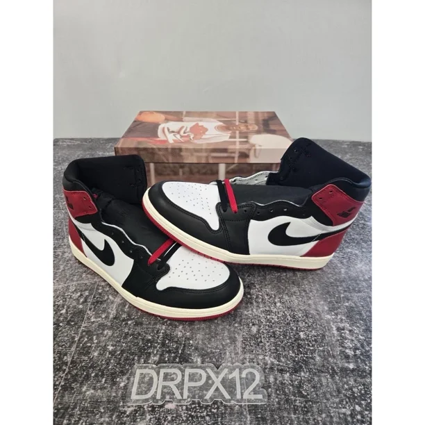 Jo r-dan 1 Retro High OG Black Toe Reimagined DZ5485-106Size 12.5 Mens New