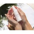 thumbnail image 4 of One Ocean Beauty Revitalizing Sea Serum - Suero para el rostro - Repone la humedad para hidratar y reafirmar la piel - Reduce la aparición de arrugas y asperezas 30 ml, 4 of 5