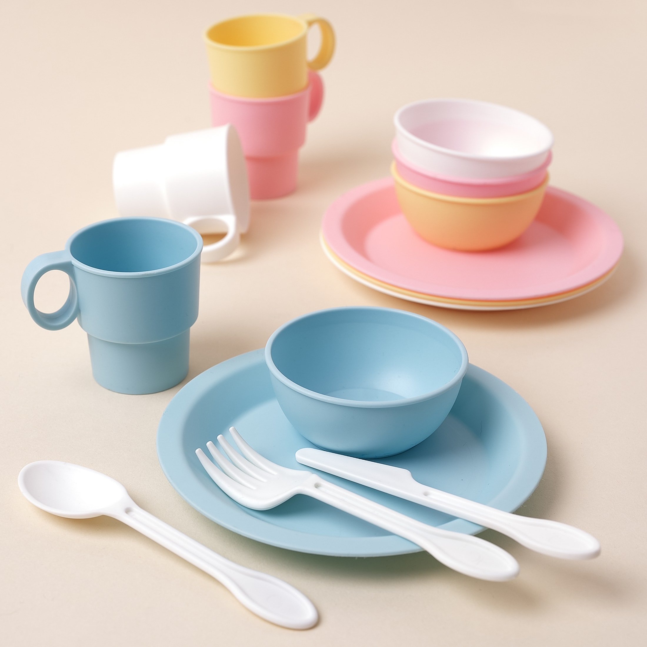 KidKraft 27-Piece Pastel Cookware Set, Plastic Dishes and Utensils for Play Kitchens - image 4 of 5