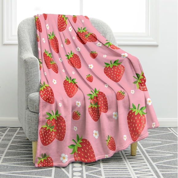Manta de peluche Blanket Jekeno con estampado floral de fresa 127 x 152 cm, color rosa