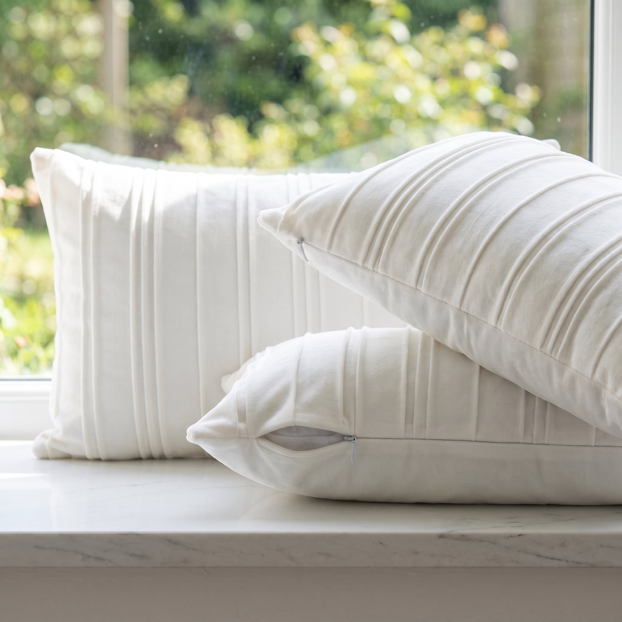 Unique Bargains 2Pcs Textured Throw Pillow Covers Couch Cushion Cases White 20" x 12"