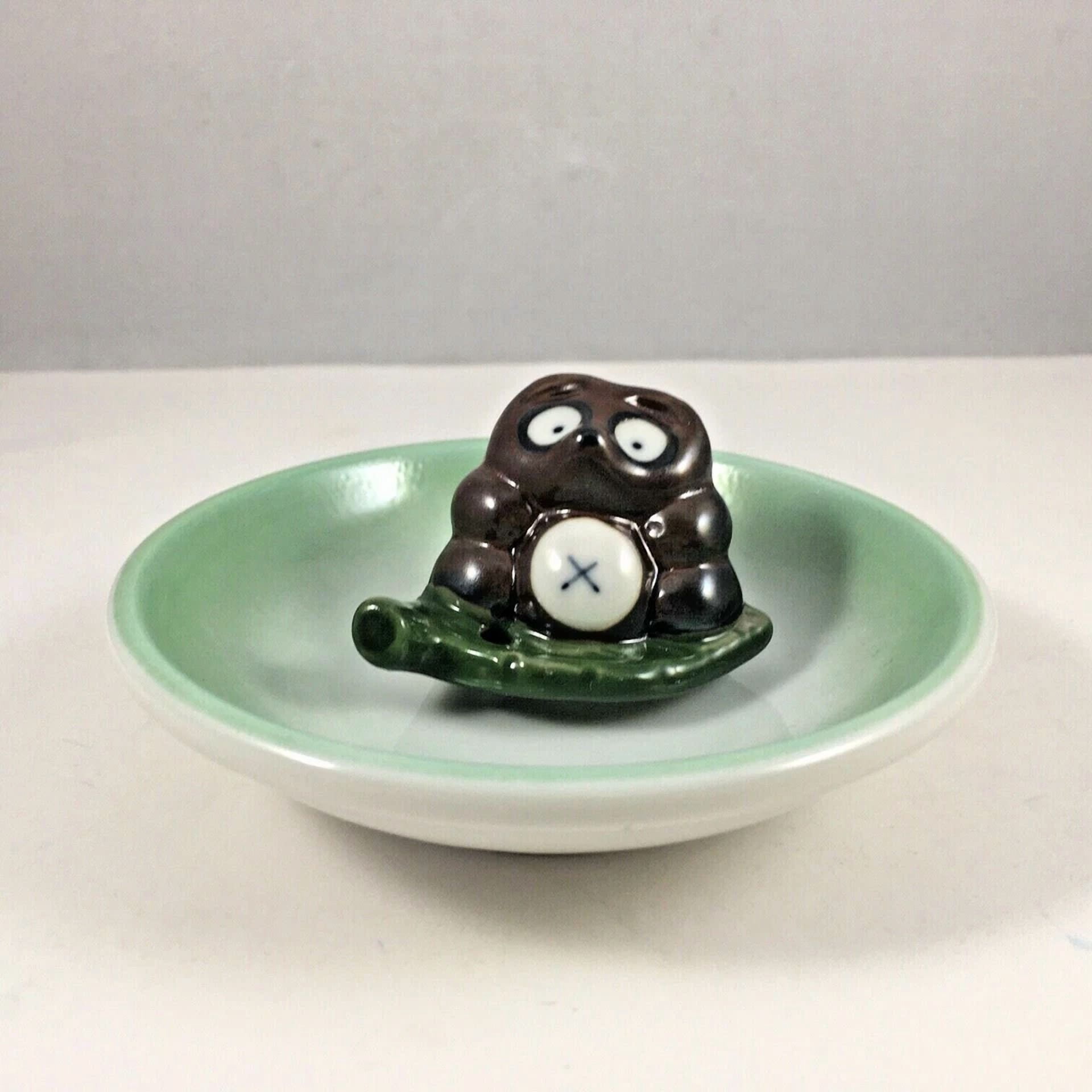 CRESTIN- Japanese Incense Stick Cone Burner Stand Holder Ceramic Brown Raccoon And Leaf