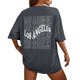 thumbnail image 1 of Camiseta gráfica con hombros caídos para mujer: camiseta informal con estampado de letras novedoso, corte holgado y múltiples tallas., 1 of 5