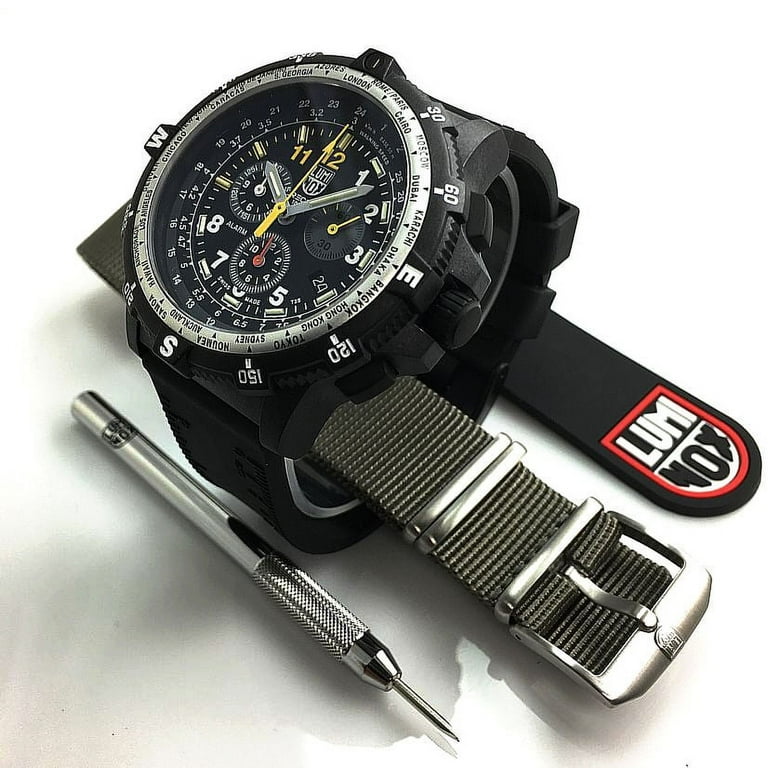 Luminox Men s 8841.KM.SET Land Recon Team Leader 8840 Black Dial Interchangeable Strap Chrono Watch