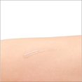 thumbnail image 5 of Suero dorado para reafirmar la piel y prevenir la flacidez. Tiene 20 % de Argireline Dmae APT (algas marinas) Pepha Tight Ácido hialurónico Vitamina C y Syncoll Sin parabenos 50 ml/1,7 oz, 5 of 5