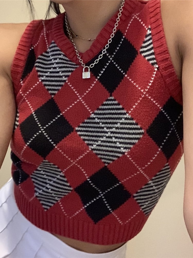 black cropped sweater vest