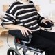 thumbnail image 4 of Funda para reposabrazos de silla de ruedas, cojín de piel de oveja con espuma viscoelástica para silla de oficina y silla de transporte, 2 uds., 4 of 4