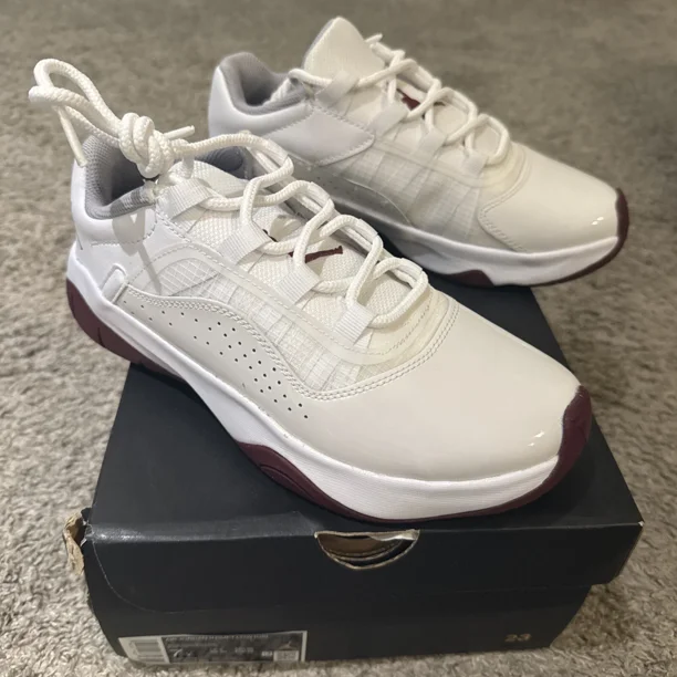 Ni - ke AIR JORDAN 11 CMFT LOW CASUAL (GS) SHOES White/Cherrywood Red Size 7Y