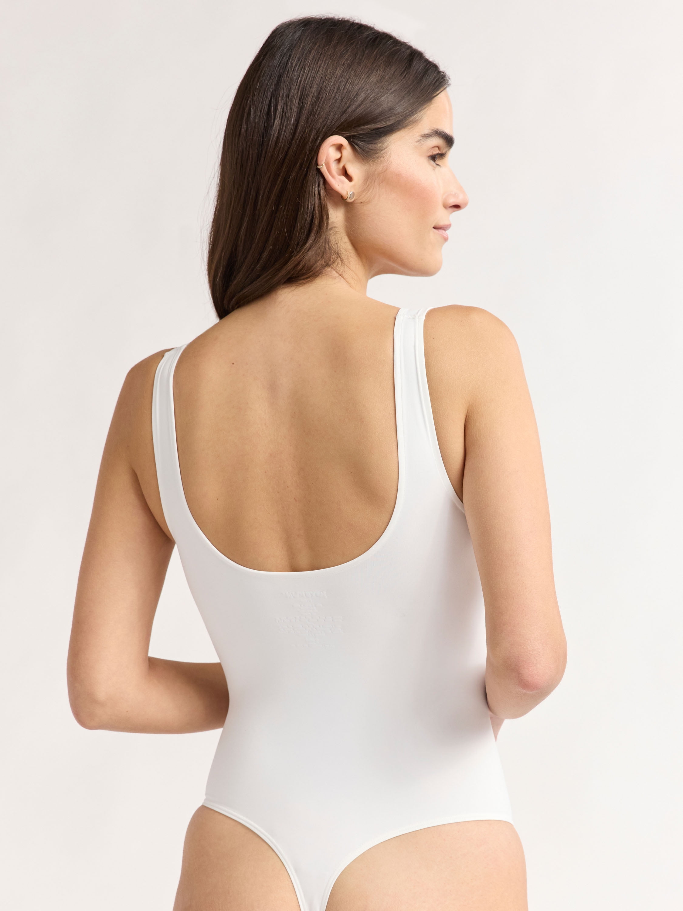 Joyspun Women's Everyday Seamless Bodysuit, Sizes S-XXXL